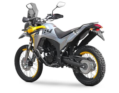 Arriva la VOGE Valico 300 Rally. Piccola enduro con il 21” (6)