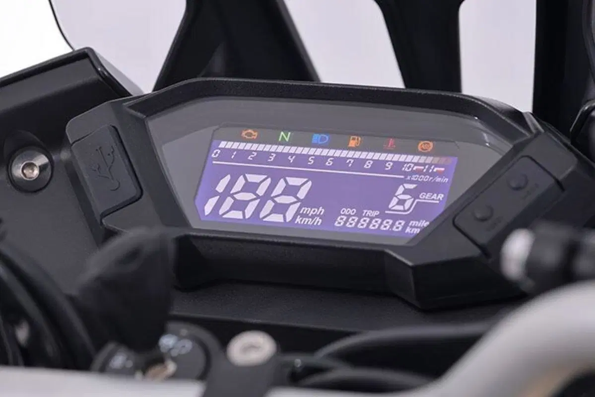 Arriva la VOGE Valico 300 Rally. Piccola enduro con il 21” (11)