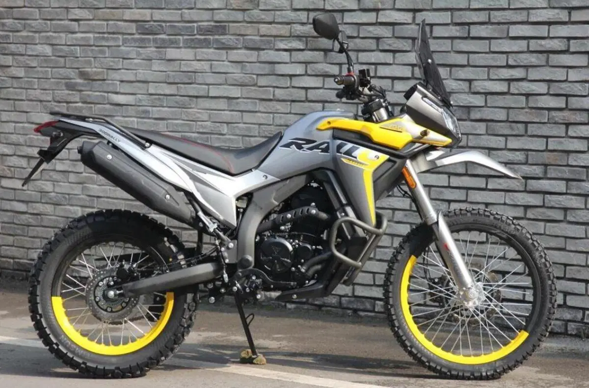 Arriva la VOGE Valico 300 Rally. Piccola enduro con il 21” (19)