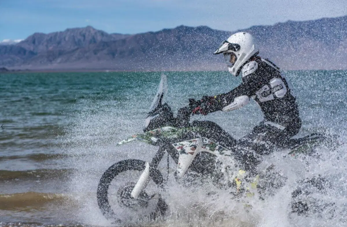 Arriva la VOGE Valico 300 Rally. Piccola enduro con il 21” (10)