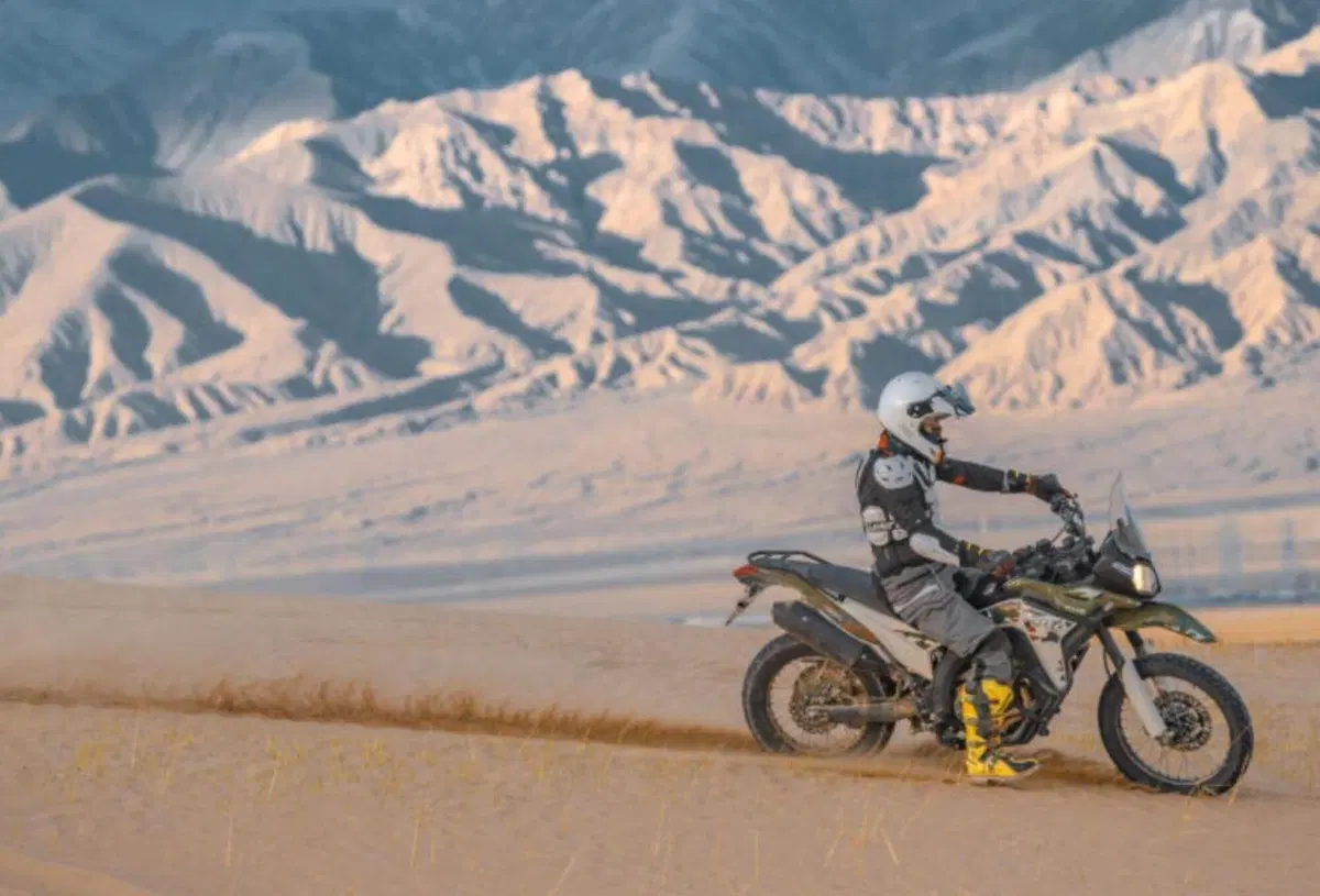 Arriva la VOGE Valico 300 Rally. Piccola enduro con il 21” (13)