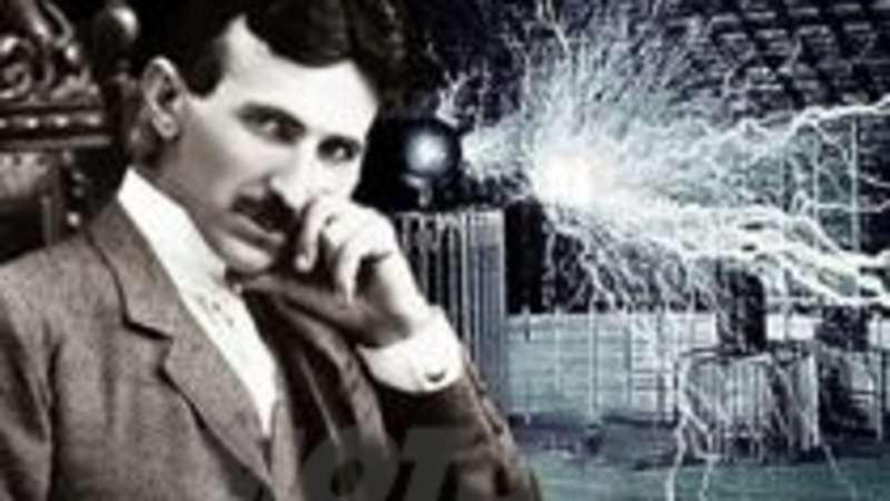 Filosofia della tecnica: siamo tutti &quot;Tesla-dipendenti&quot; 
