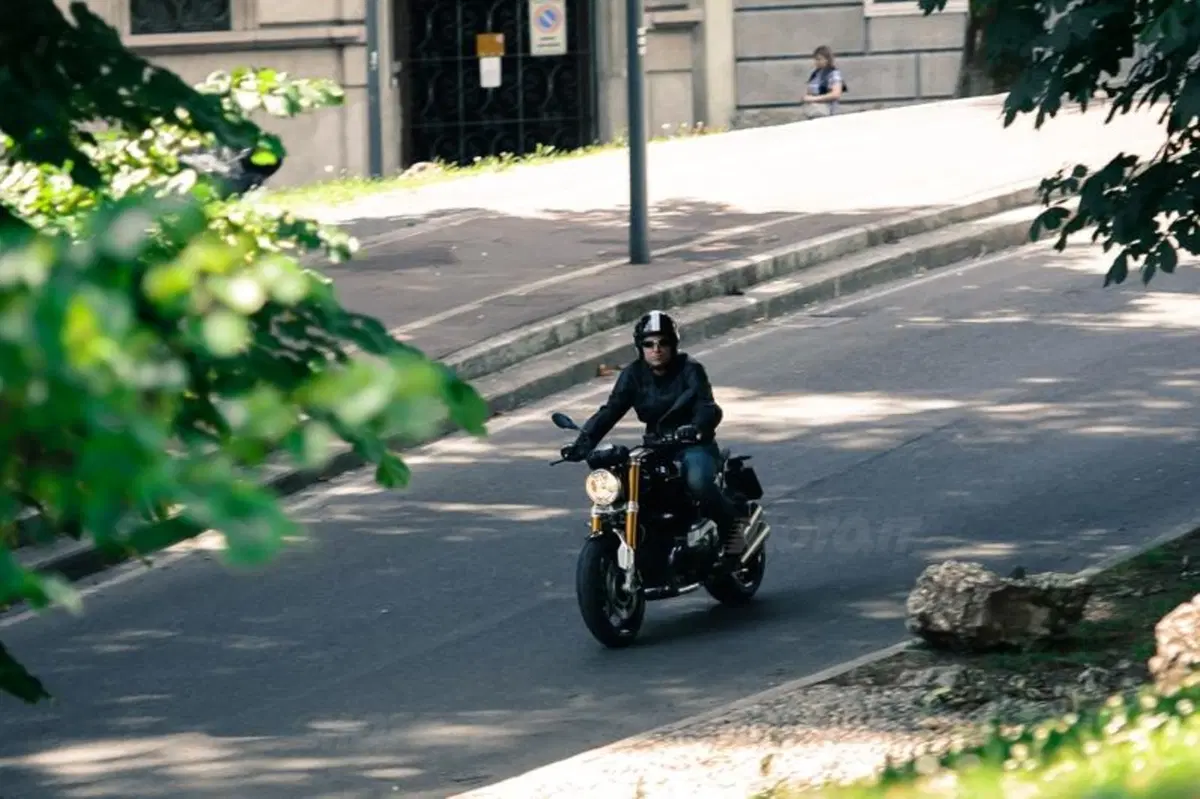 BMW R nineT  (3)