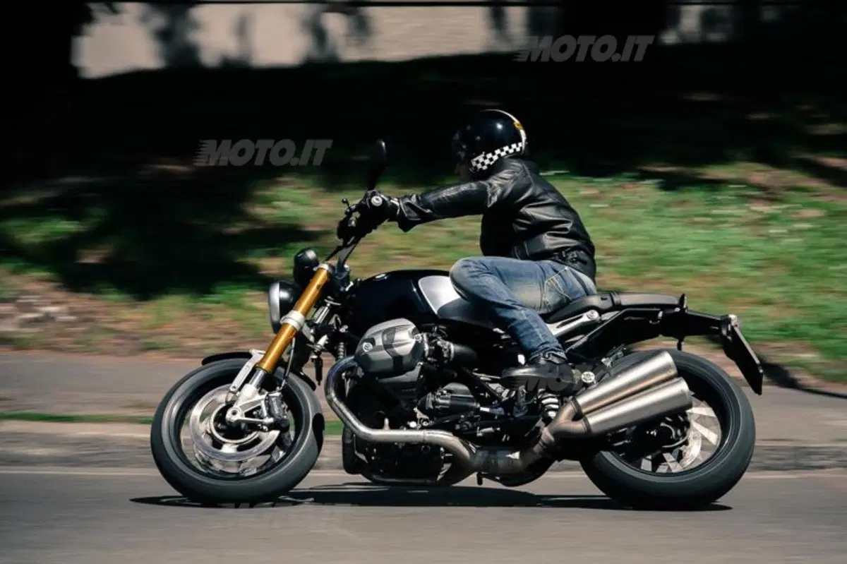 BMW R nineT  (6)