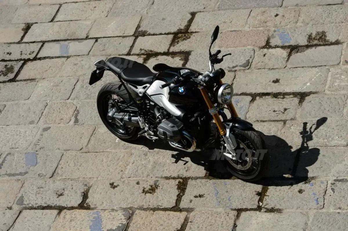 BMW R nineT  (7)