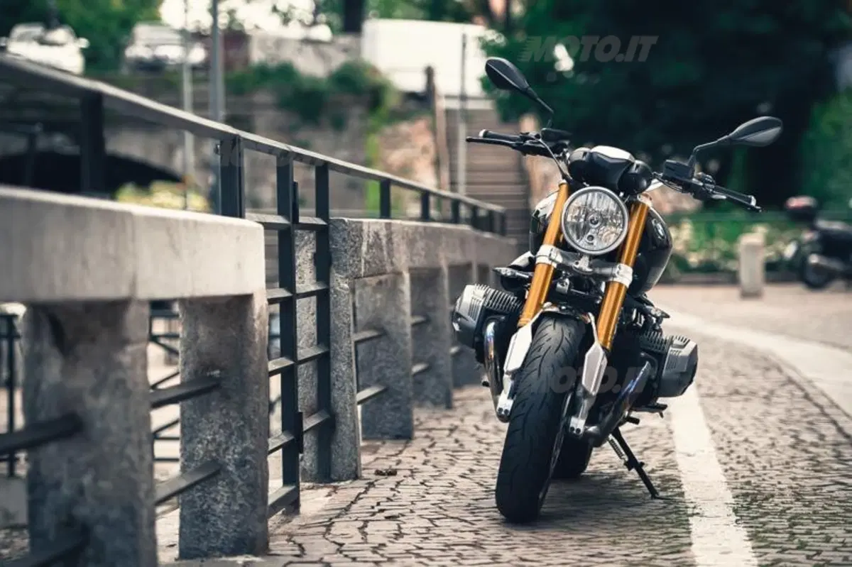 BMW R nineT  (10)