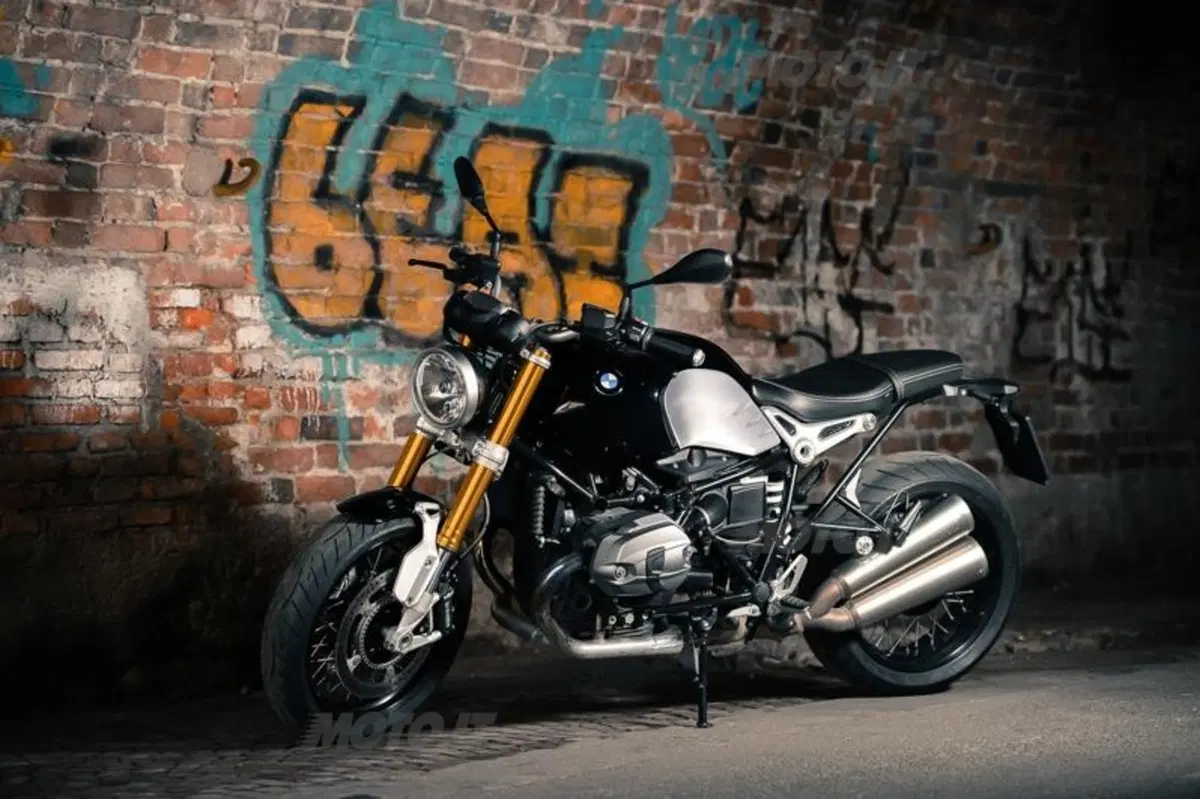 BMW R nineT  (14)