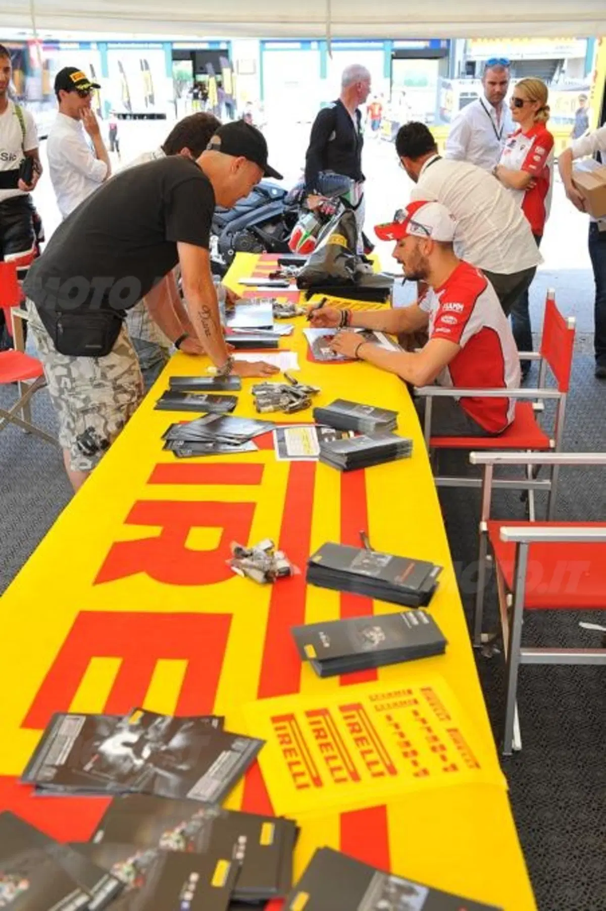 Pirelli Diablo Day 2014, in pista con Diablo Corsa e Supercorsa SP (3)