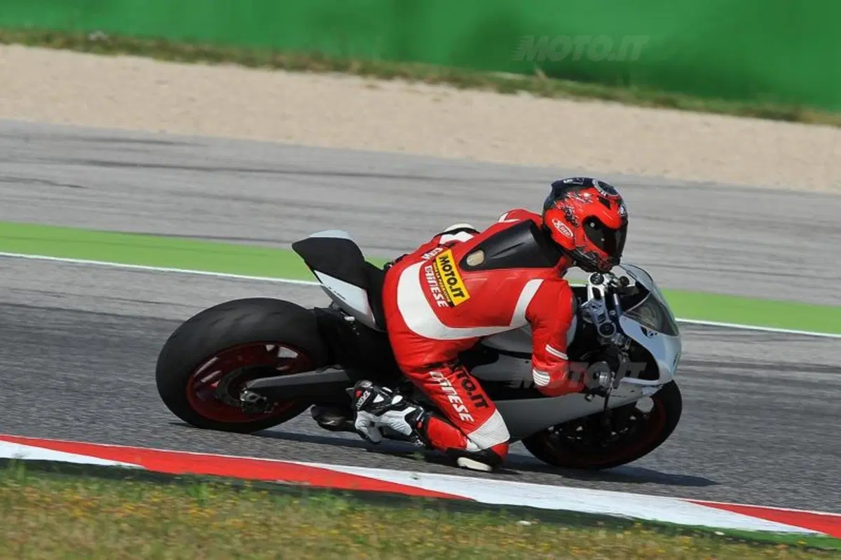 Pirelli Diablo Day 2014, in pista con Diablo Corsa e Supercorsa SP (10)