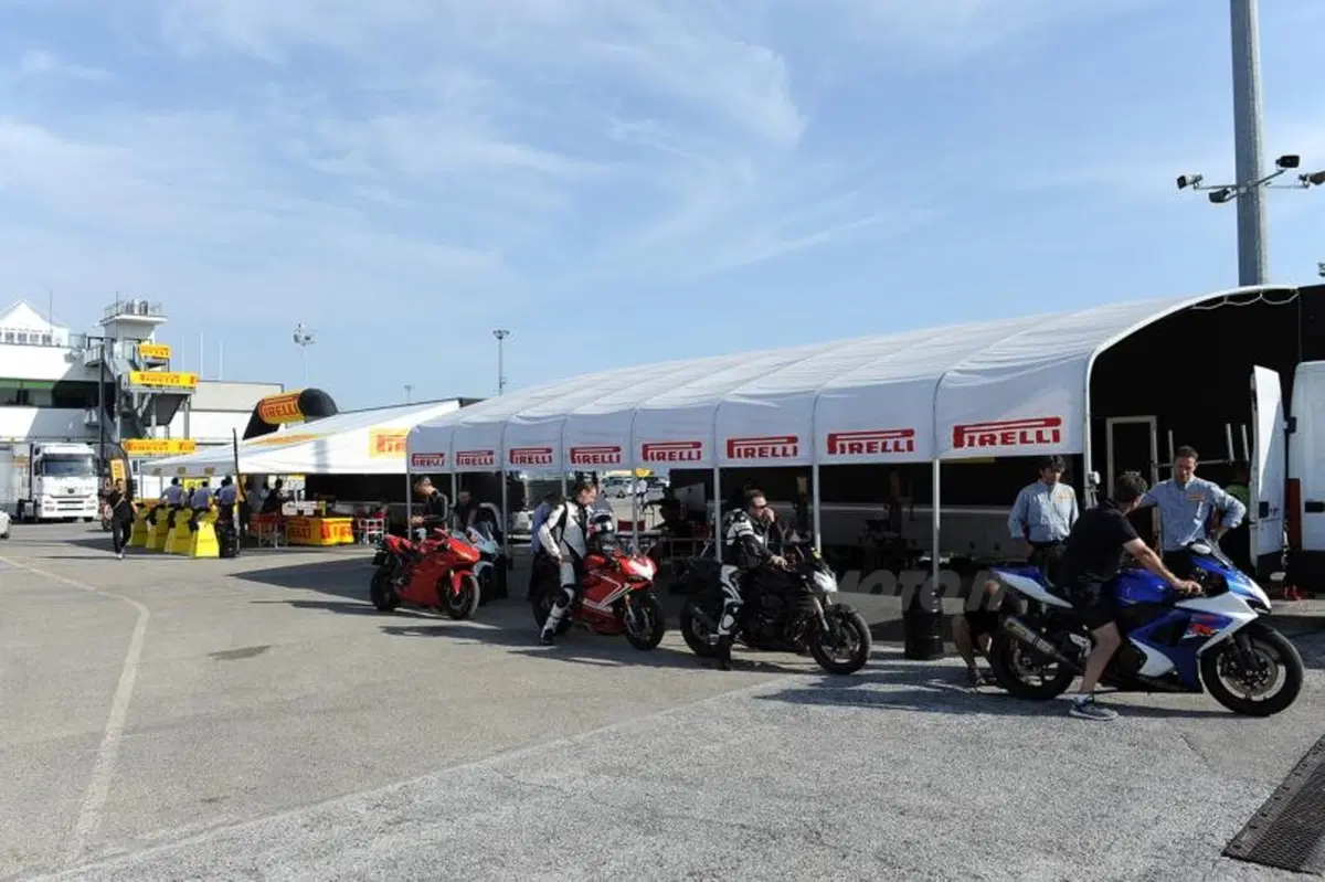 Pirelli Diablo Day 2014, in pista con Diablo Corsa e Supercorsa SP (15)