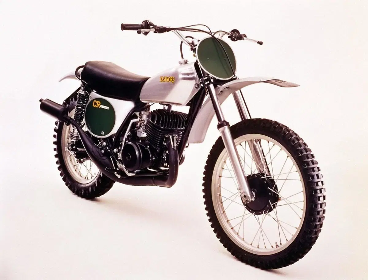 Honda CRF450R Anniversary e CRF250R 2023: 50 anni da protagoniste (15)