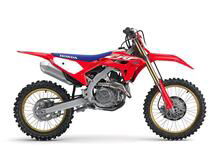 Honda CRF450R Anniversary e CRF250R 2023: 50 anni da protagoniste