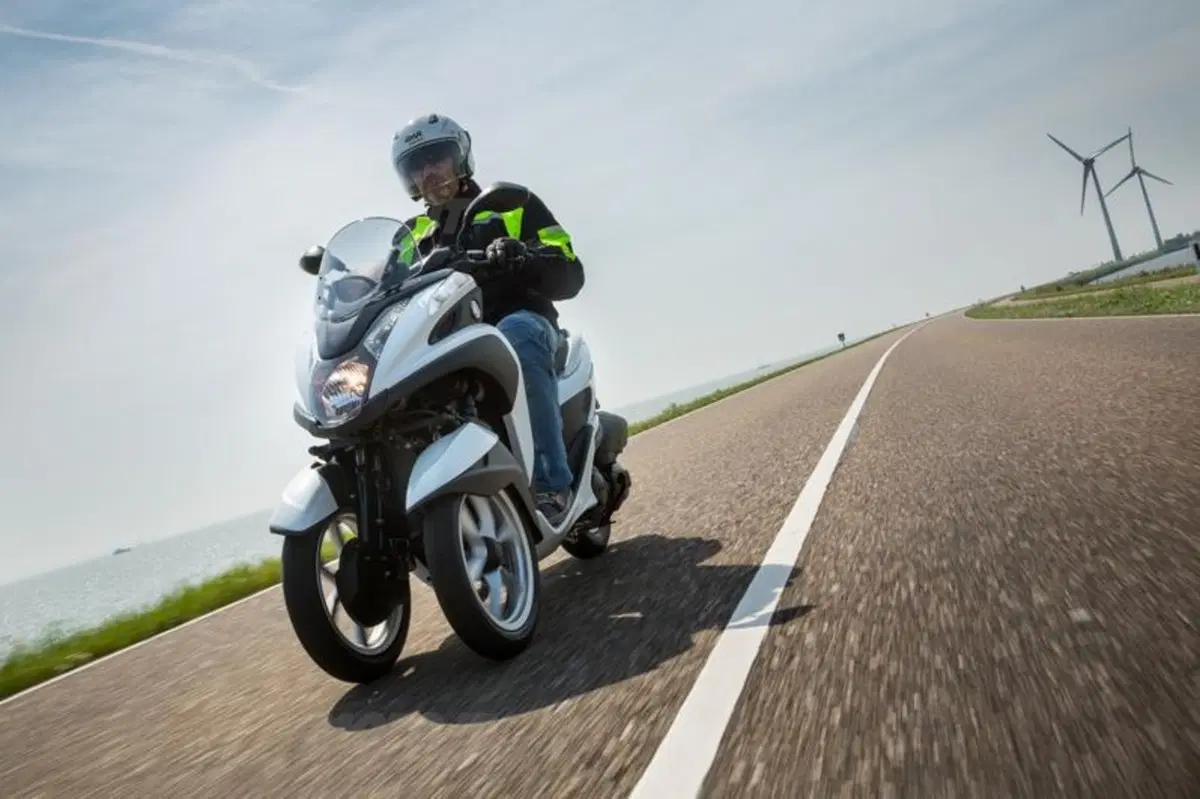 Yamaha Tricity (6)
