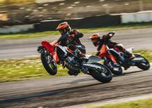 KTM 450 SMR 2023. Supermotard da impennate e traversi infiniti