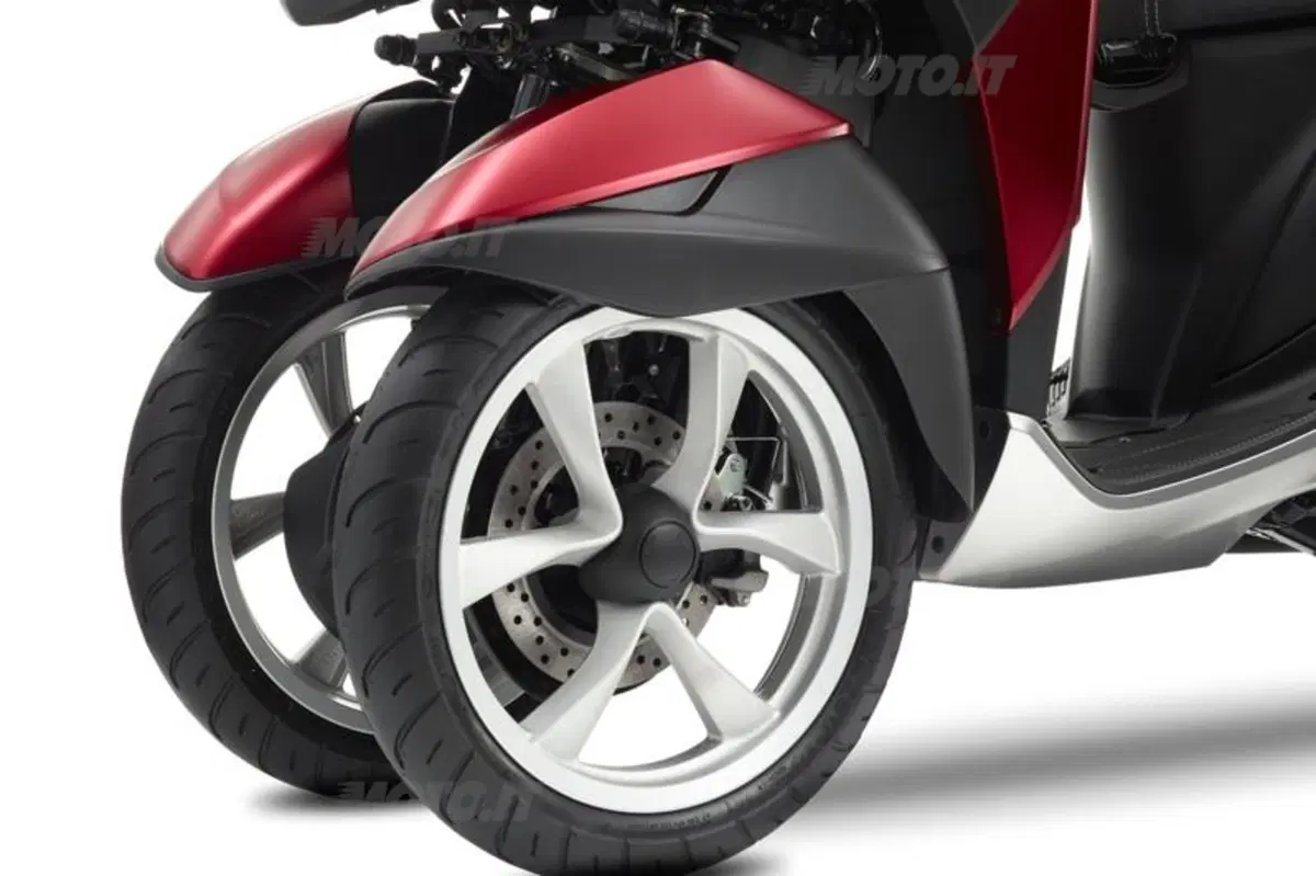 Yamaha Tricity (23)