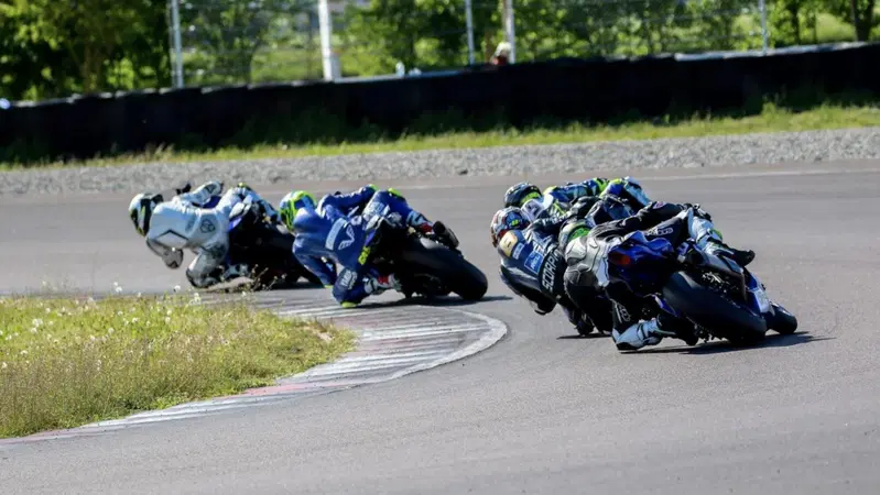 Vuoi essere ospite di Yamaha a Misano durante la Superbike e l'R7 Cup?