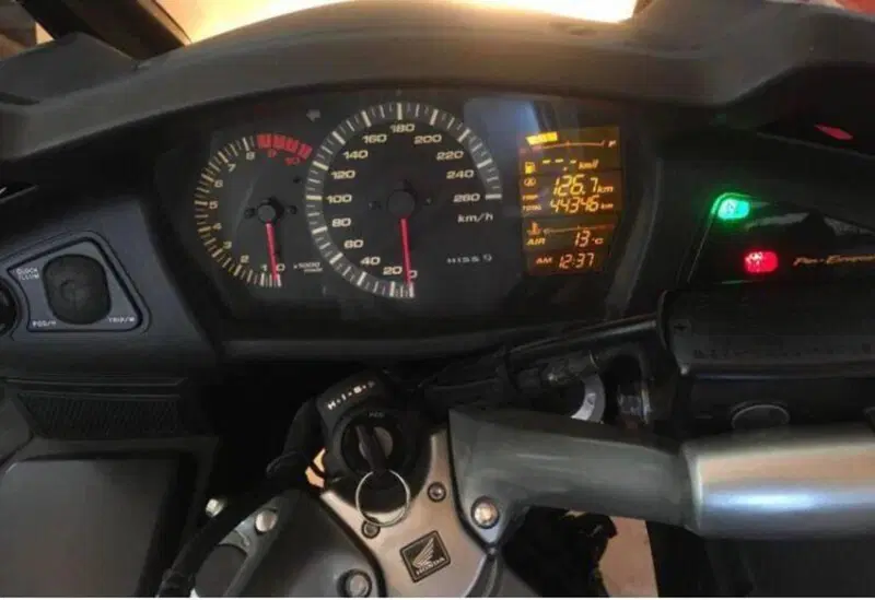 Honda Pan European (2002 - 07) (3)