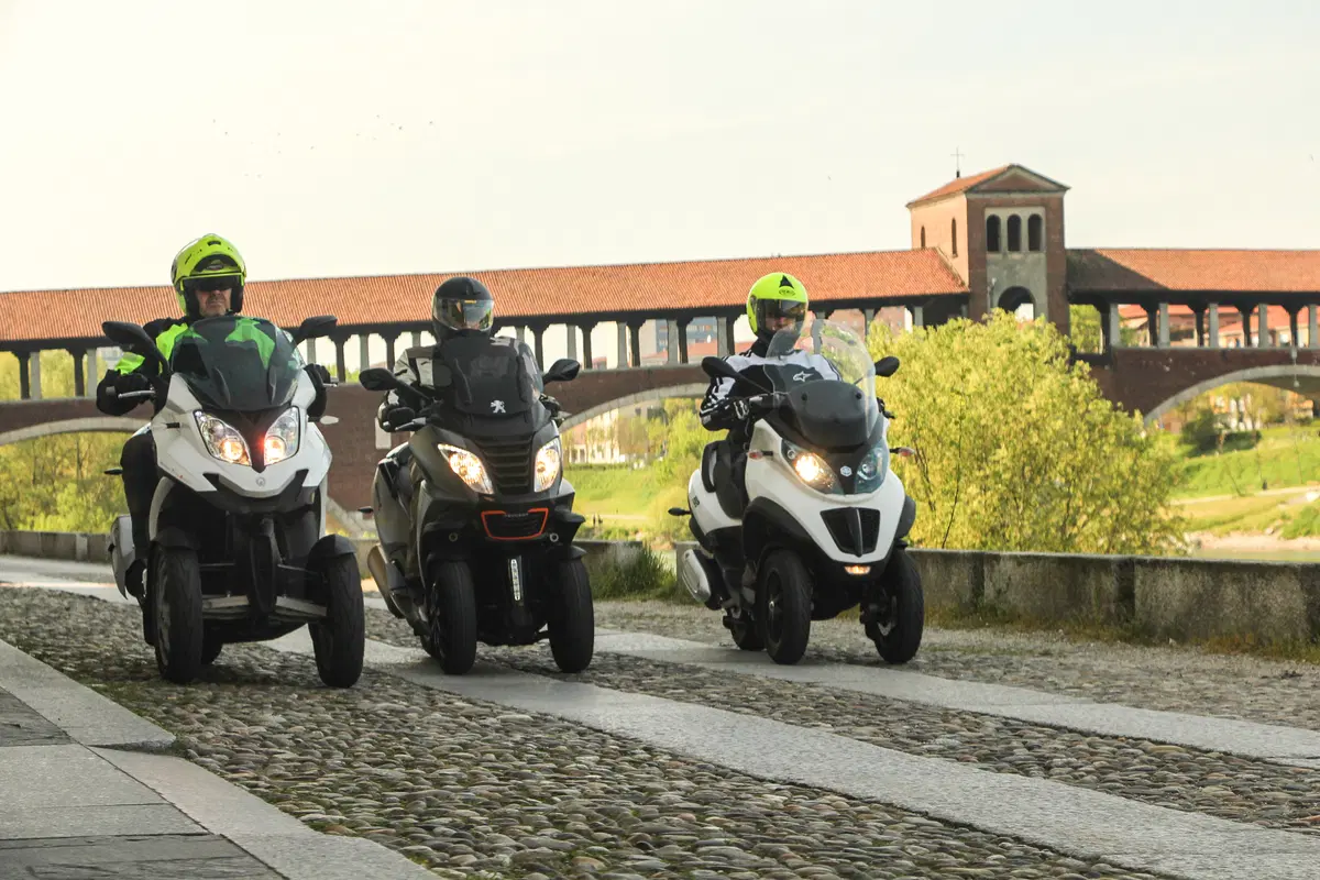 Comparativa scooter tre ruote (2)
