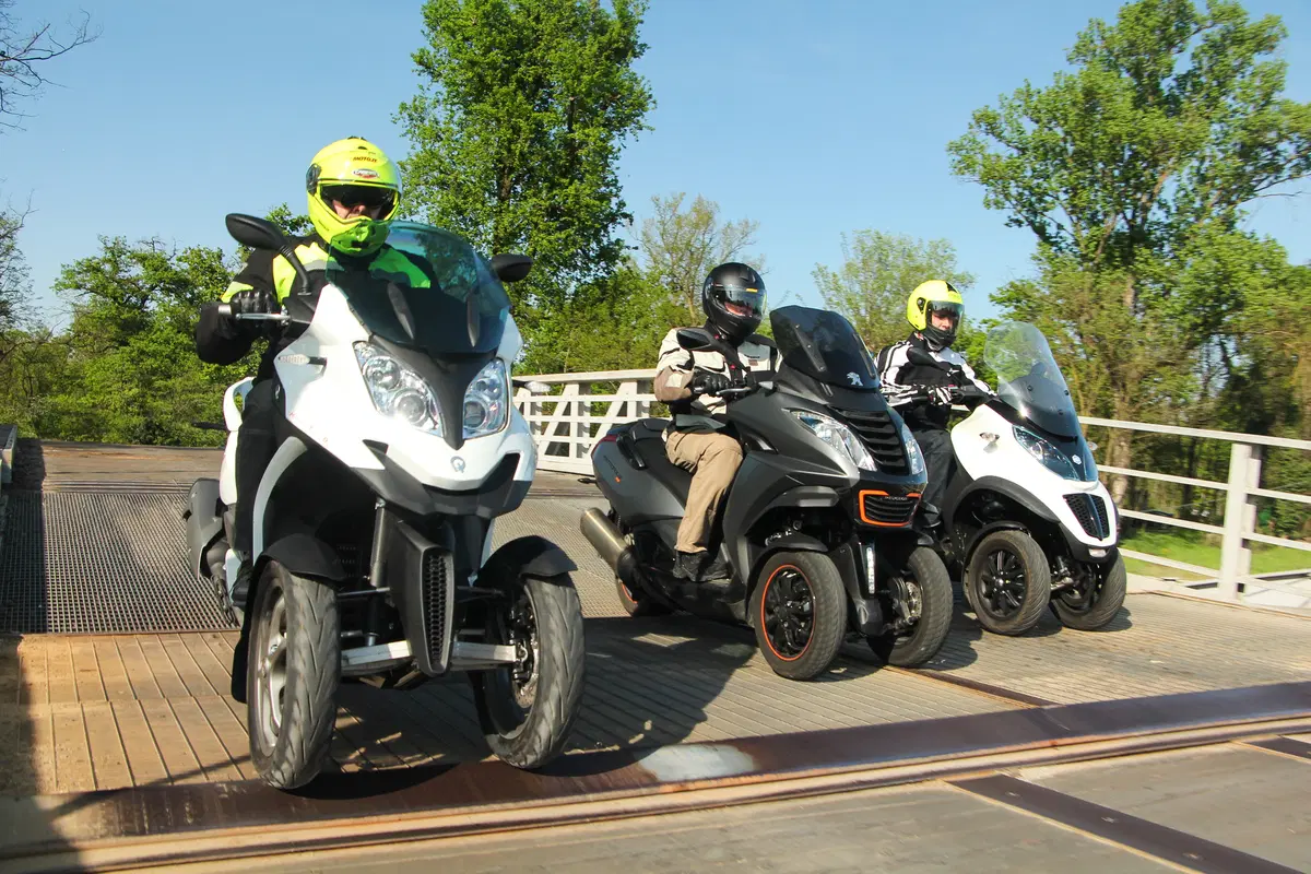 Comparativa scooter tre ruote (7)