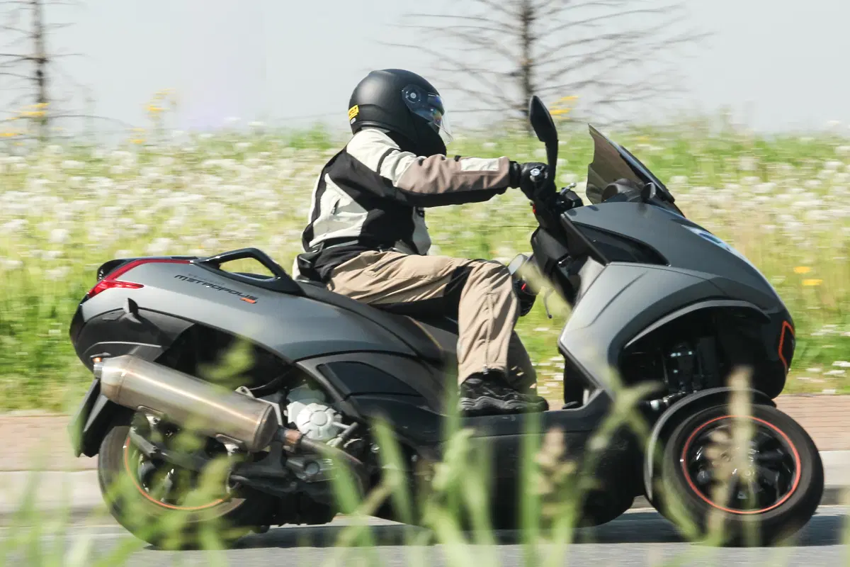 Comparativa scooter tre ruote (46)