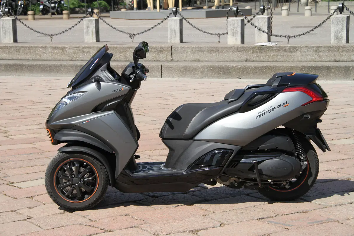 Comparativa scooter tre ruote (56)