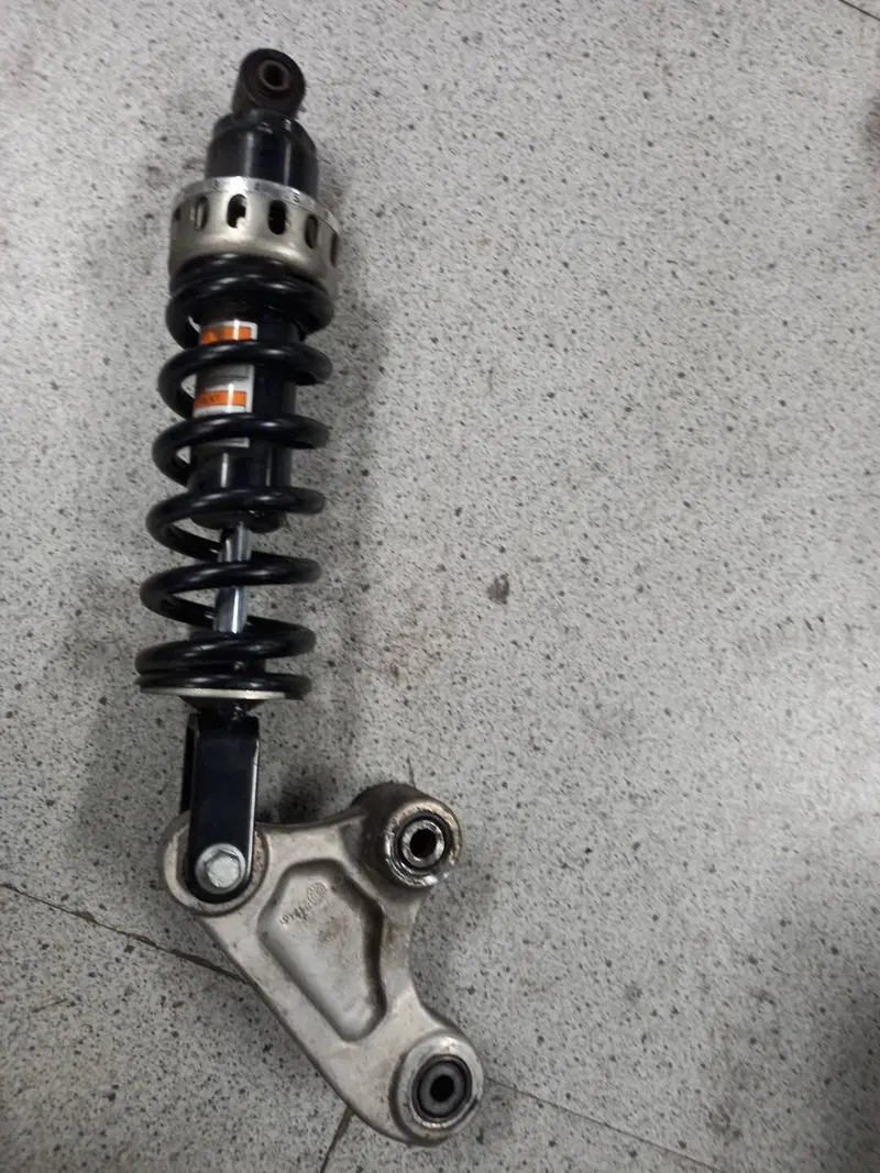 Ammortizzatore con supporto Gilera Nexus 500 2003- (3)
