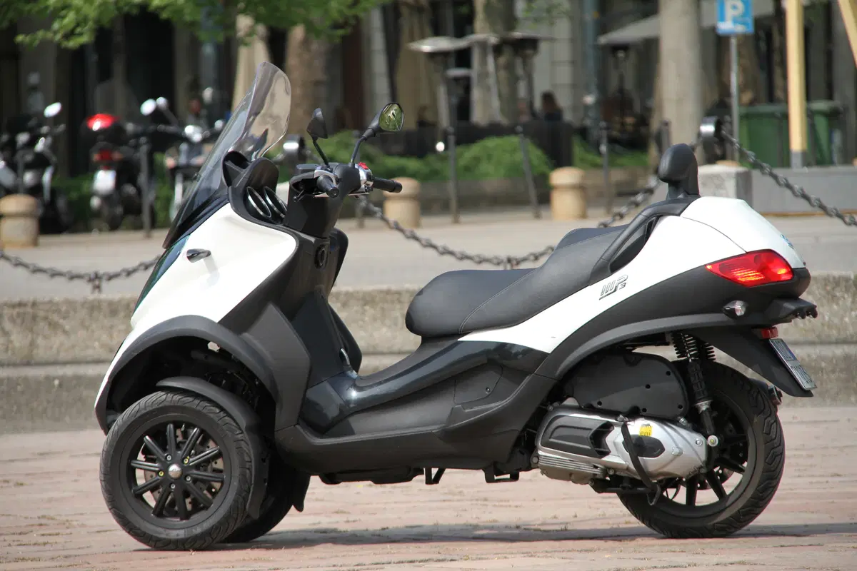 Comparativa scooter tre ruote (18)