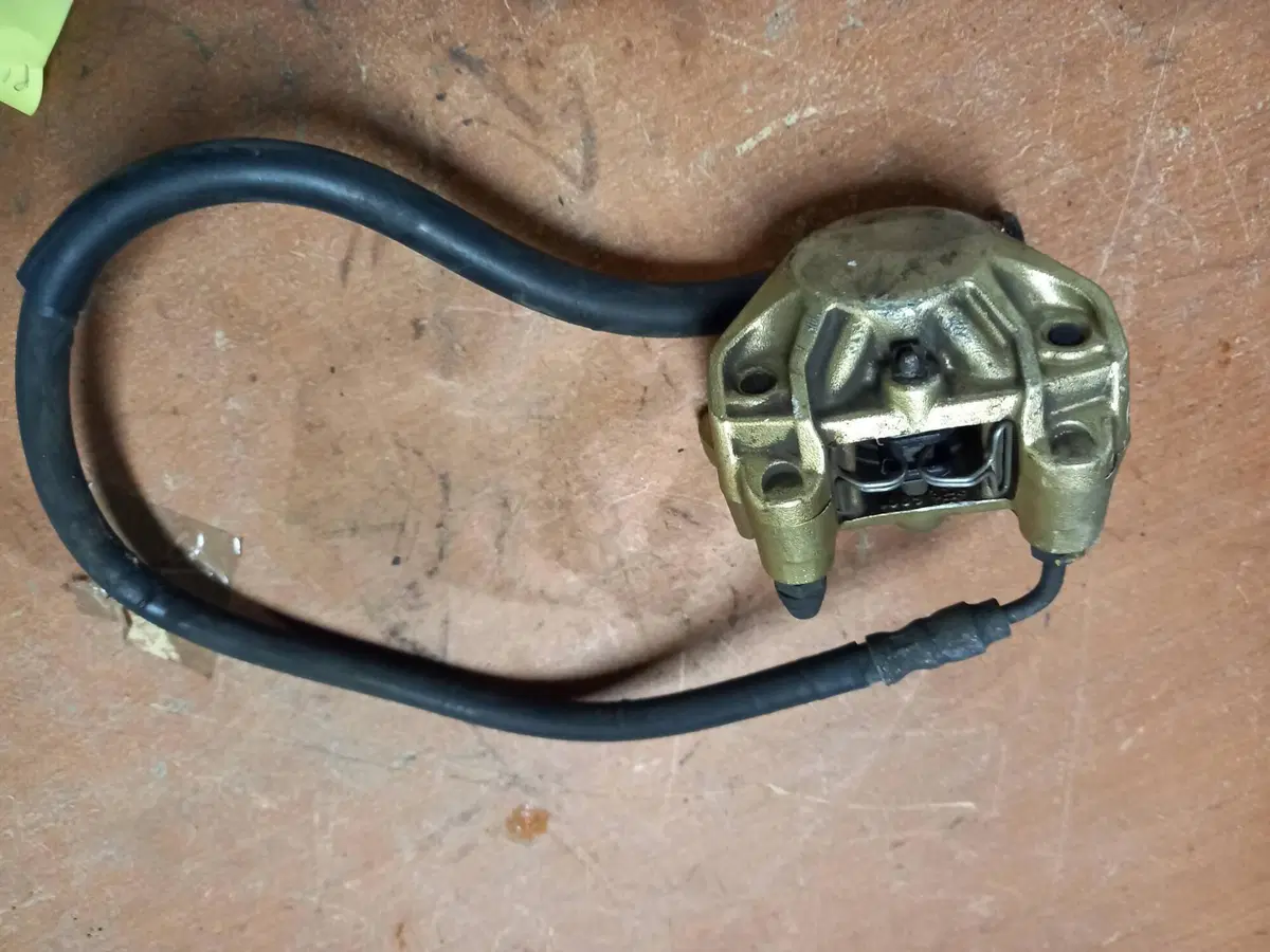 Pinza freno posteriore con tubo Gilera Nexus 500 2 (3)