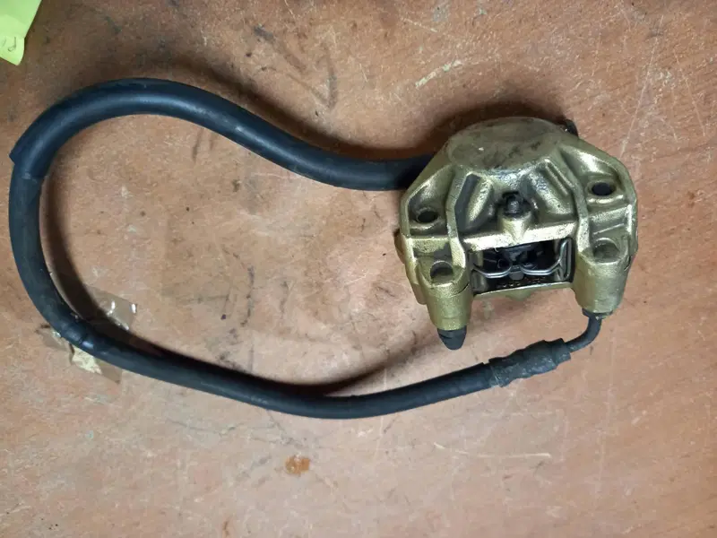 Pinza freno posteriore con tubo Gilera Nexus 500 2 (3)
