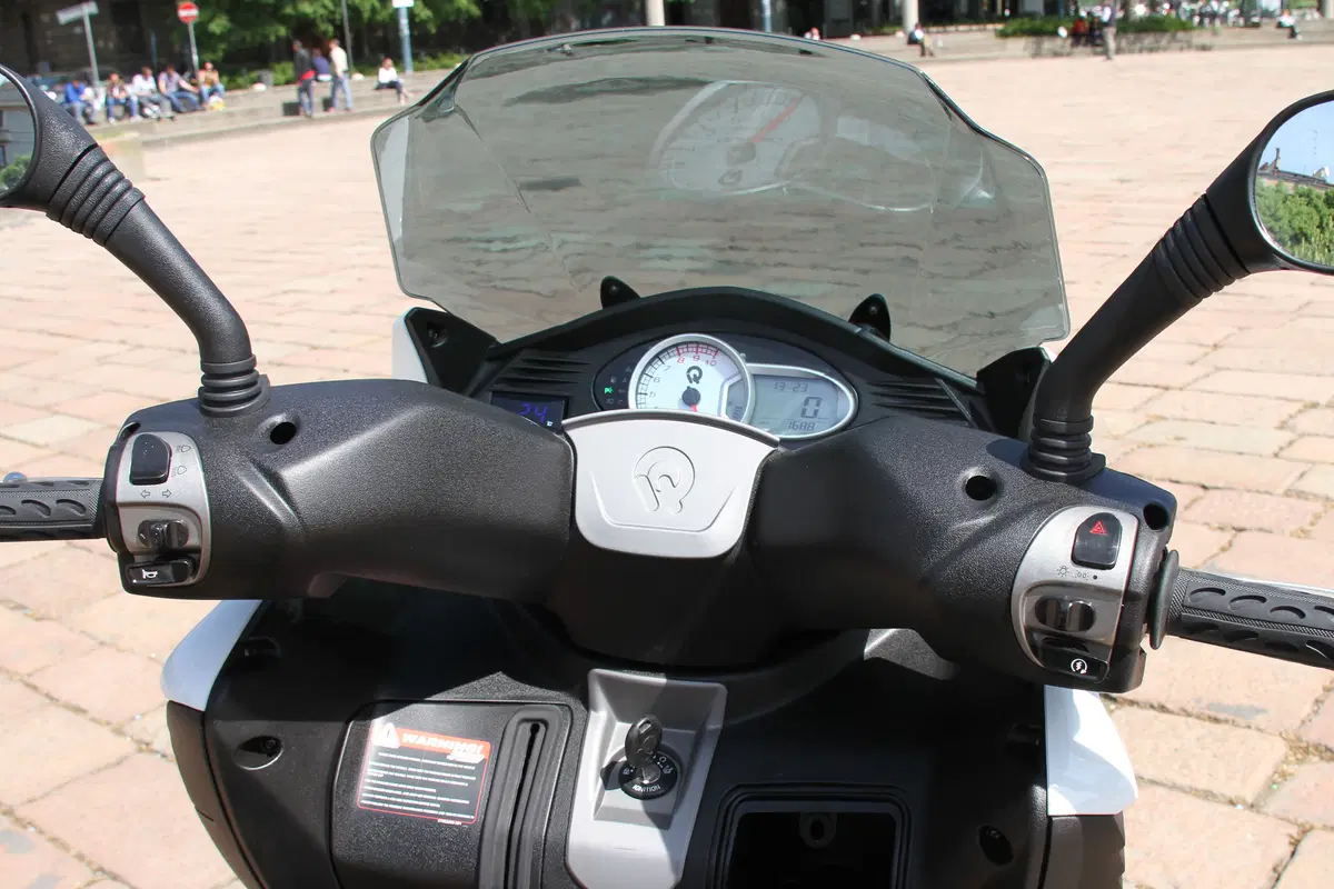 Comparativa scooter tre ruote (33)