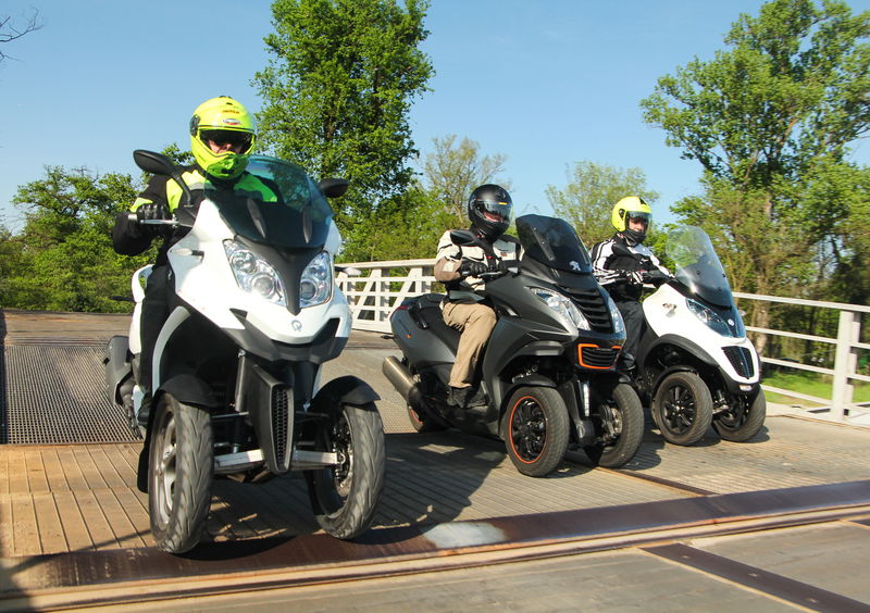 Piaggio MP3 300, Quadro 350S, Peugeot Metropolis 400