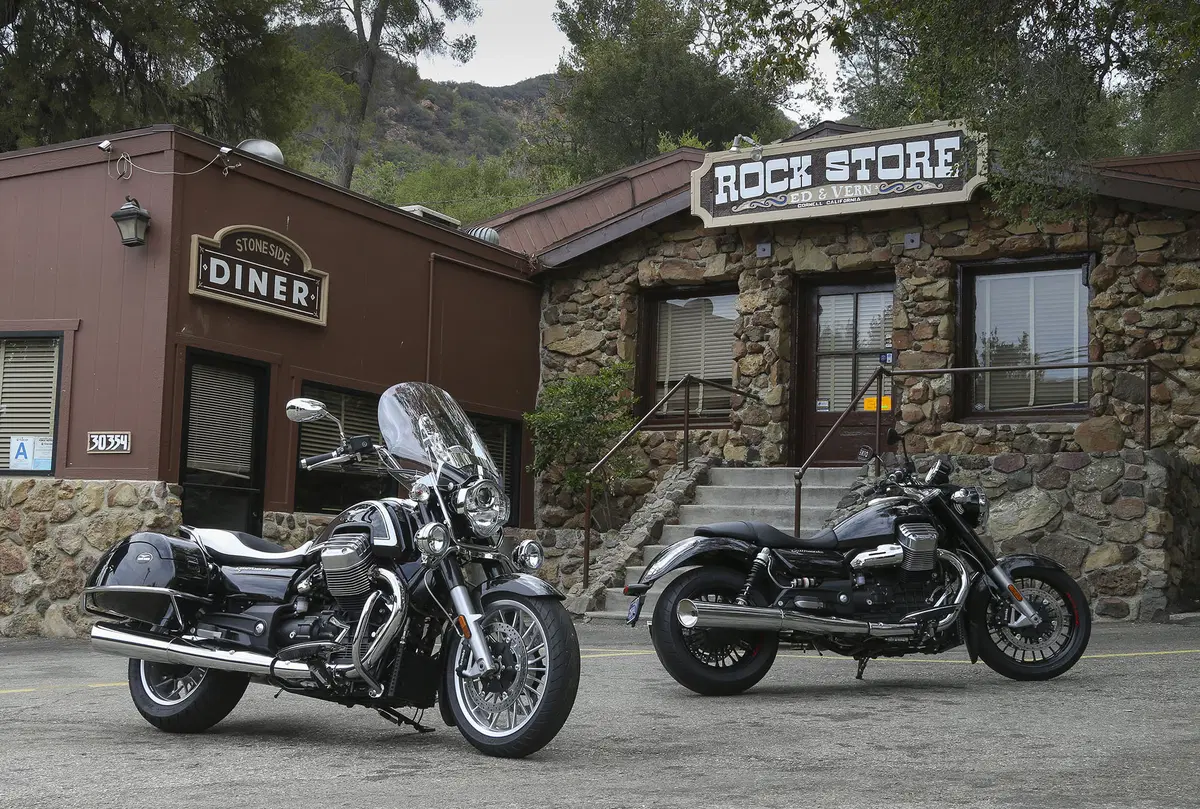 Moto Guzzi California 1400 Touring Custom (16)