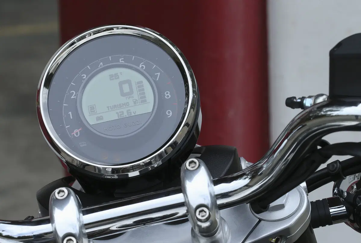 Moto Guzzi California 1400 Touring Custom (43)