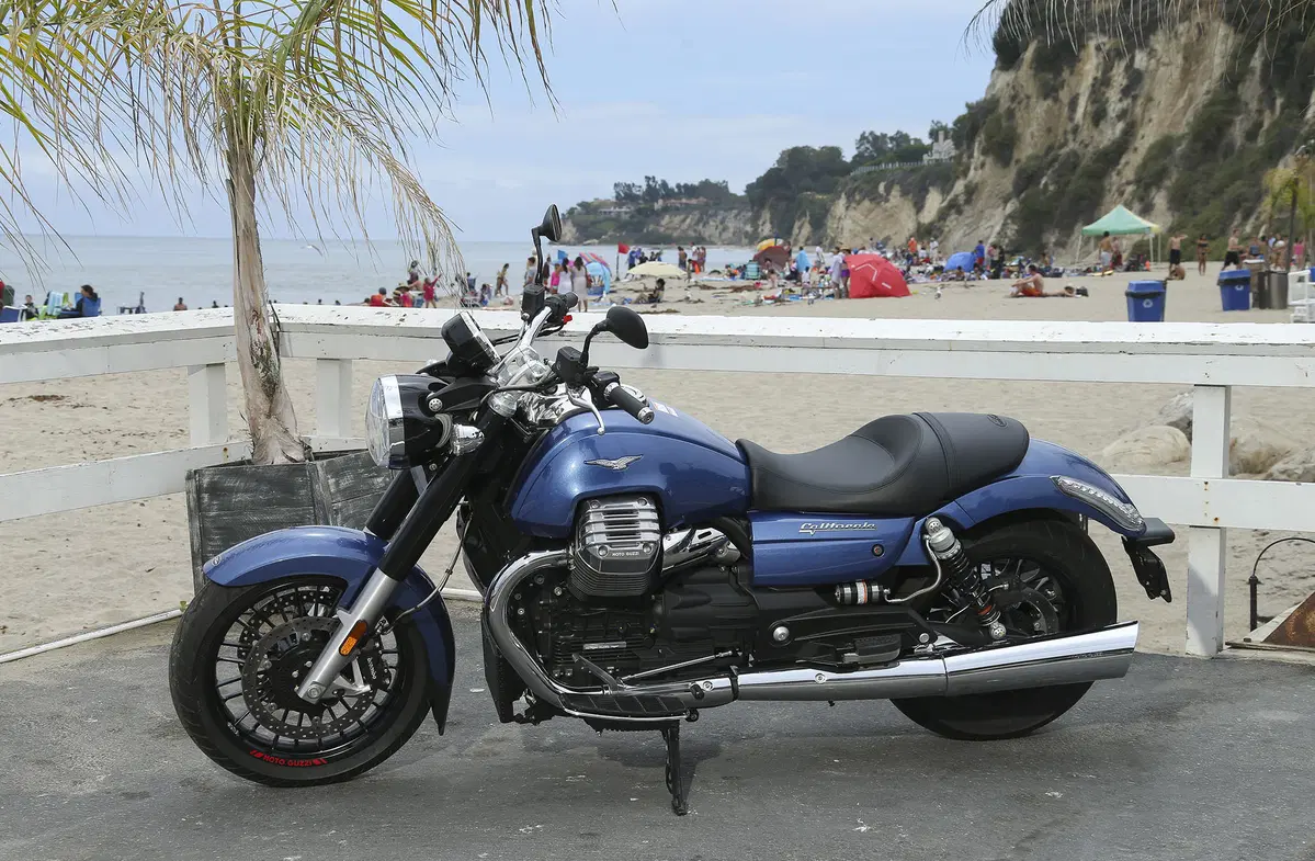 Moto Guzzi California 1400 Touring Custom (30)
