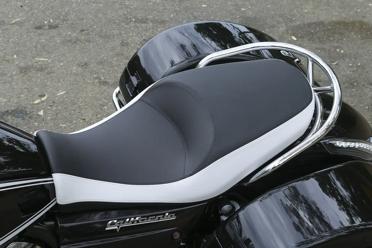 Moto Guzzi California 1400 Touring Custom (56)