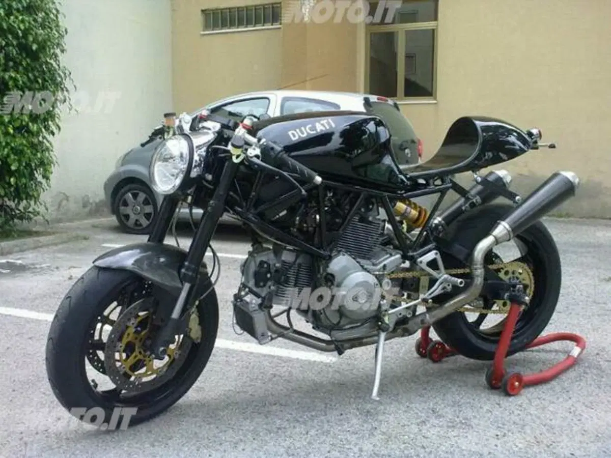 Le Strane di Moto.it: Ducati 900 Supersport Café Racer