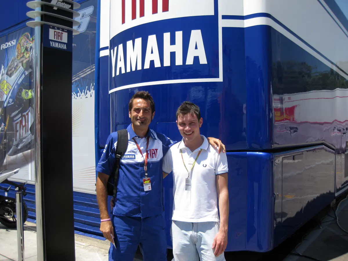 Mauto Tononi: "Parlo come Valentino Rossi, canto come Jovanotti" (18)