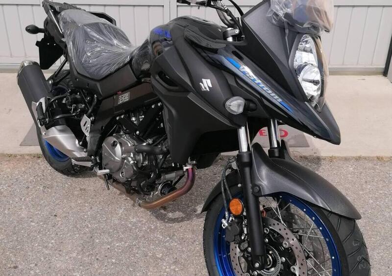 Vendo Suzuki V-Strom 650XT (2021 - 24) nuova a Livorno (codice 8905692) 