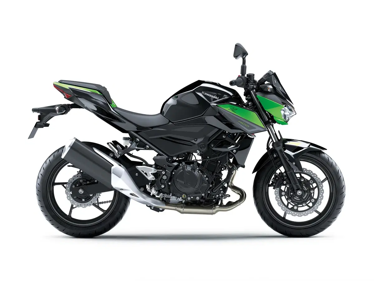 Kawasaki Z400 2023: quando 'Piccola Supernaked' non è una contraddizione (3)