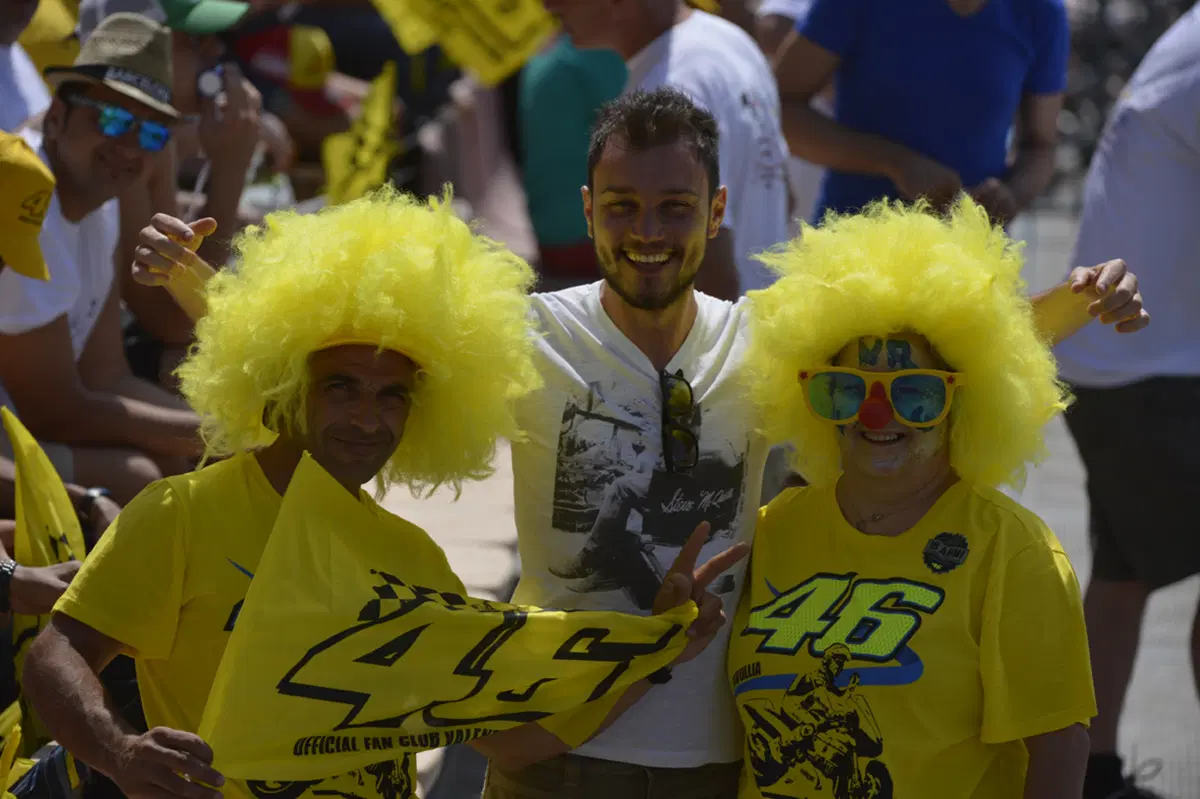 Mauto Tononi: "Parlo come Valentino Rossi, canto come Jovanotti" (28)