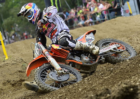 MX. Strijbos e Tixier vincono Gara 1 sulla pista di Locket