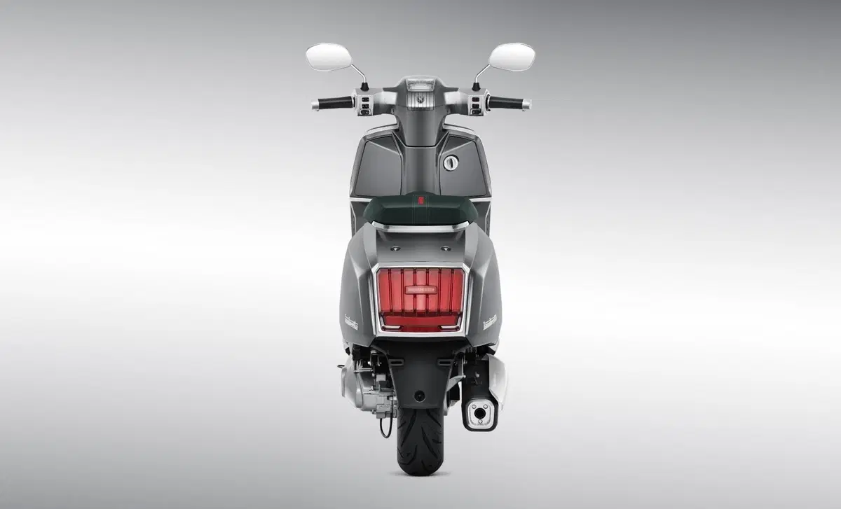 Lambretta X300 X300 (2022 - 26) (8)