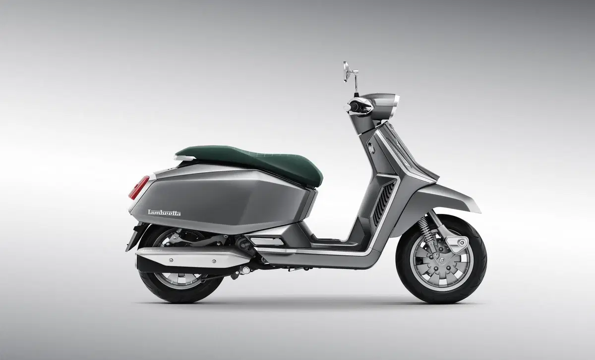 Lambretta X300 X300 (2022 - 26) (5)
