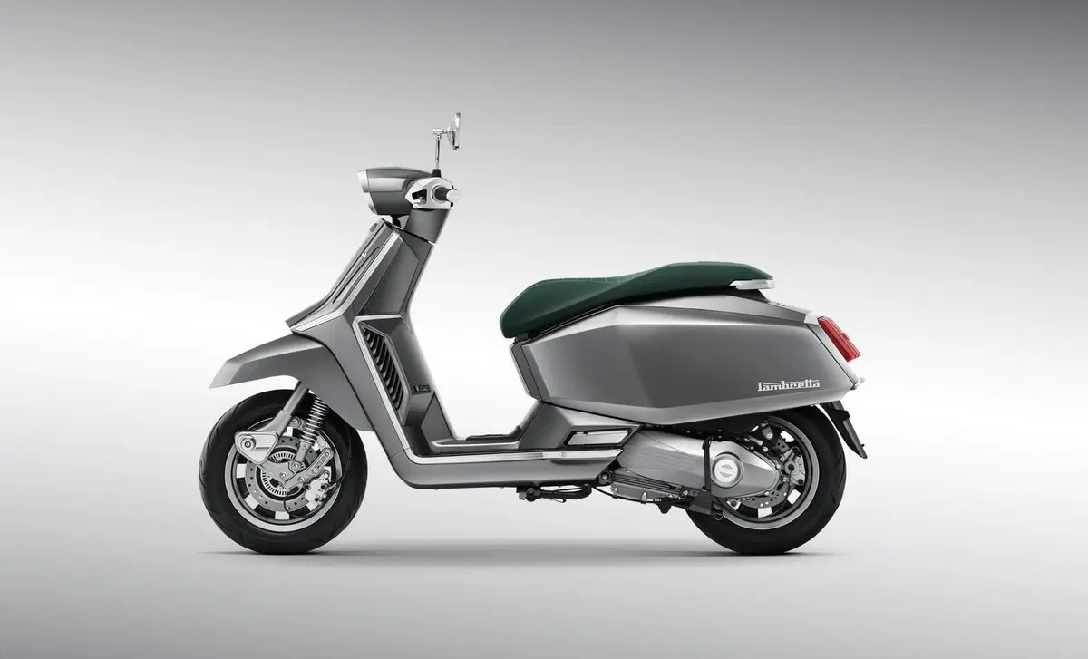 Lambretta X300 X300 (2022 - 26) (6)