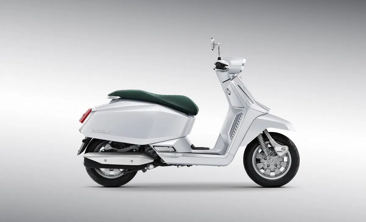 Lambretta X300 X300 (2022 - 26) (4)