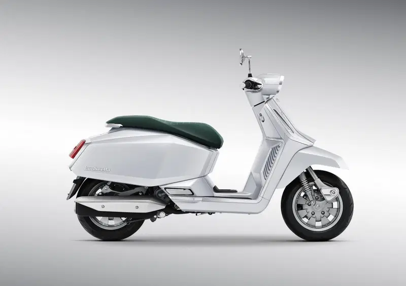 Lambretta X300 X300 (2022 - 26) (4)