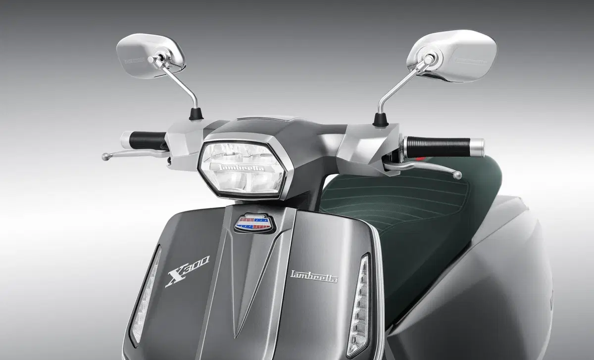 Lambretta X300 X300 (2022 - 26) (10)