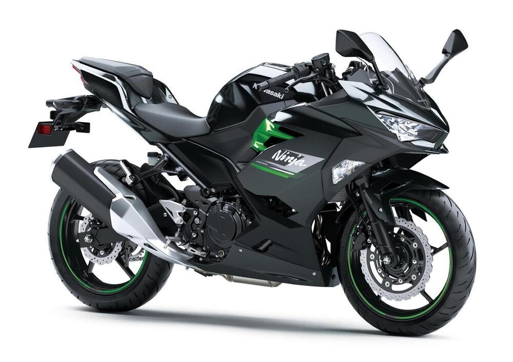 Kawasaki Ninja 400 (2023) (4)