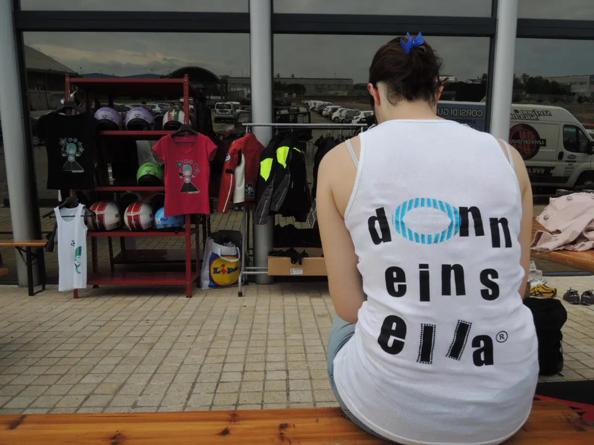 Corsi moto: successo ad Adria per Donneinsella (3)