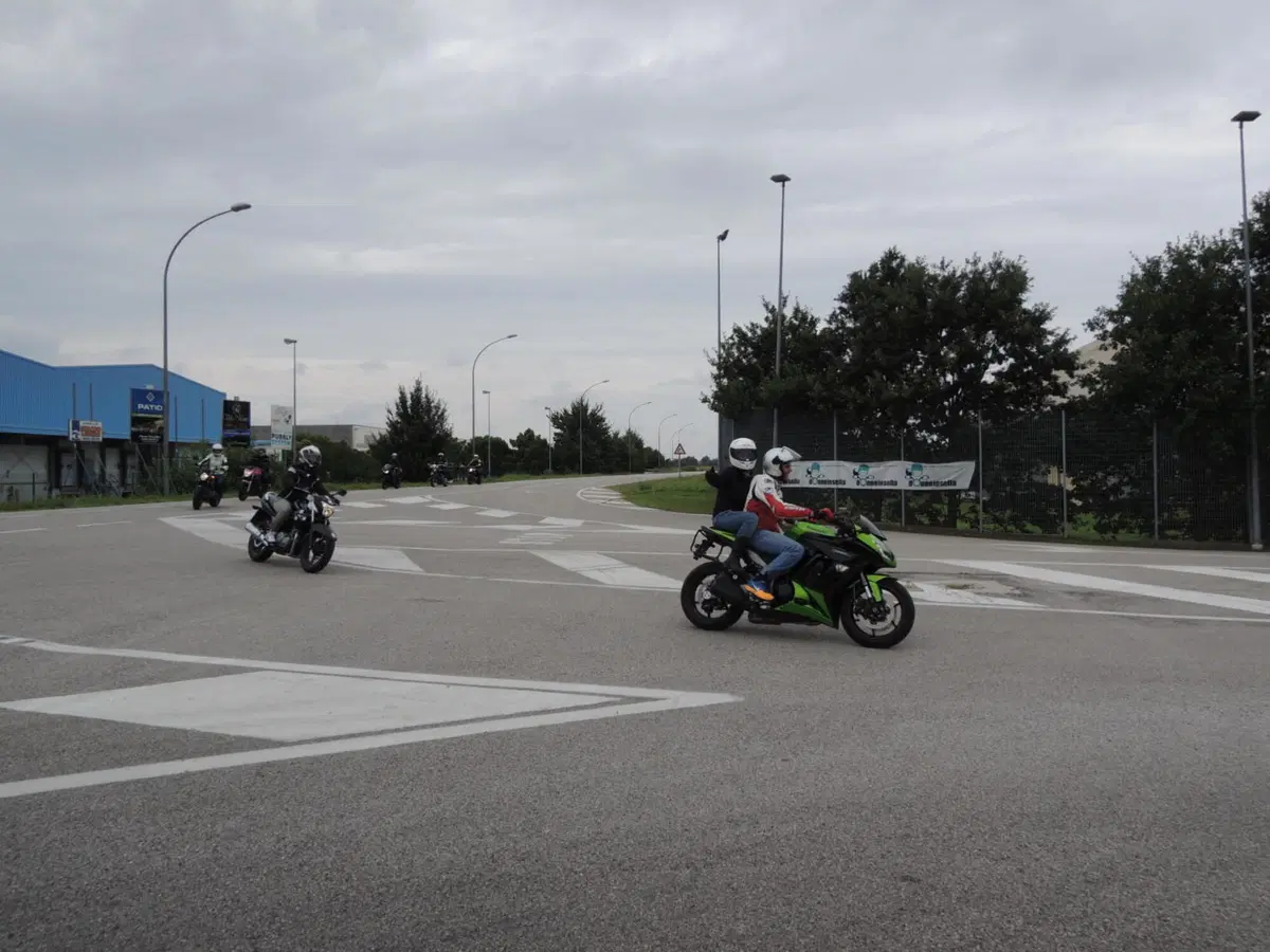 Corsi moto: successo ad Adria per Donneinsella (4)
